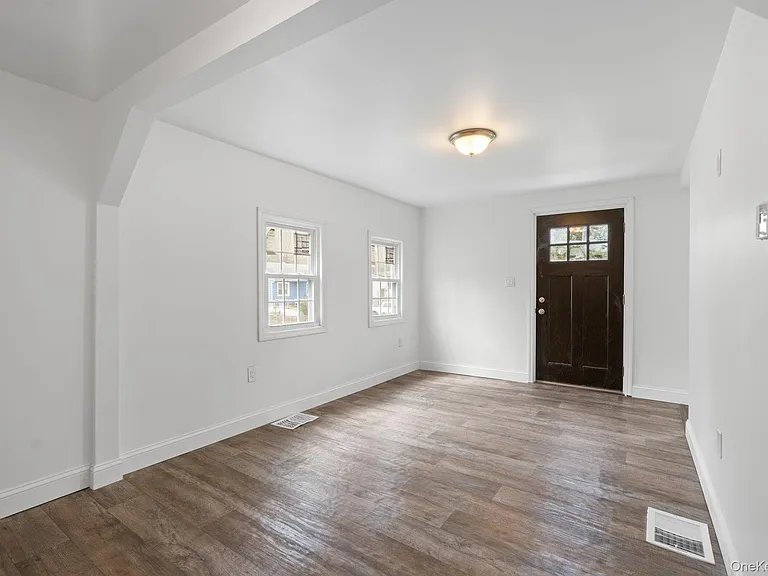 2 Benview Rd — Photo 4