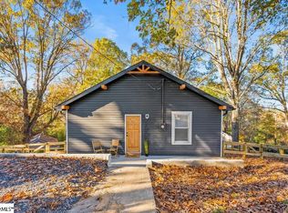 136 Cobb St, Easley, SC 29640