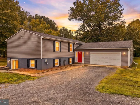 13725 Charles St, Charlotte Hall, MD 20622