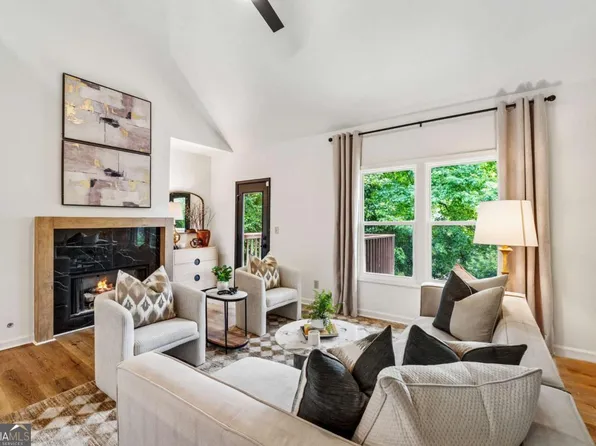 904 Ivy Green Ln SE, Marietta, GA 30067