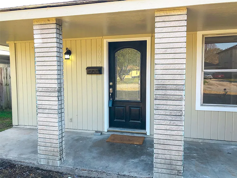 5005 De Milo Dr — Photo 3