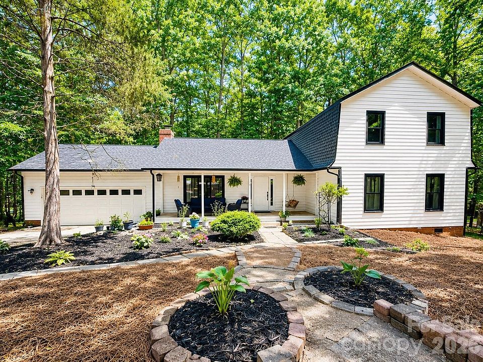 1st image of 9307 Raintree Ln