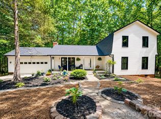 9307 Raintree Ln, Charlotte, NC 28277
