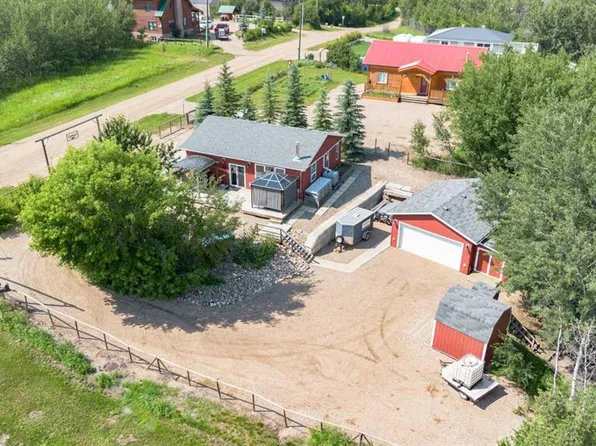 10 S Destini Dr, White Sands, AB T0C 3B0