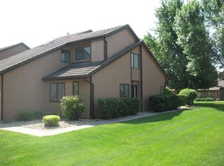 1207 Lakewood Dr, Morris, IL 60450