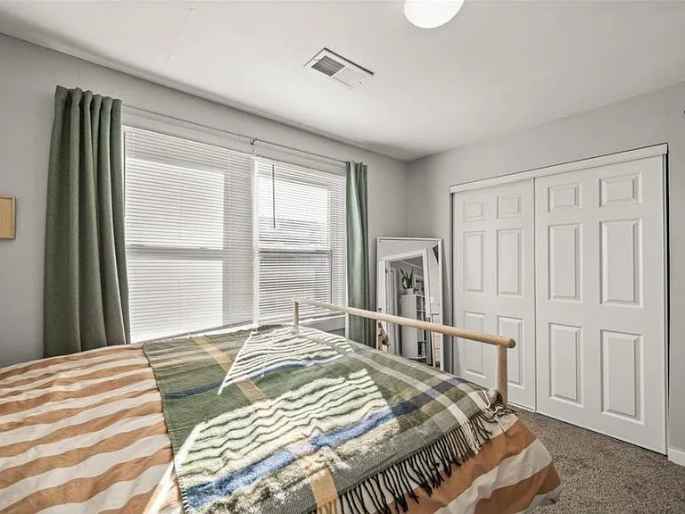 2742 California St NE #2 — Photo 9