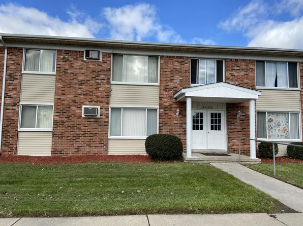 18646 Van Horn Rd, Woodhaven, MI 48183