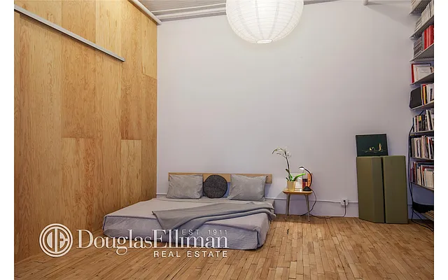 Rented by Douglas Elliman | media 13