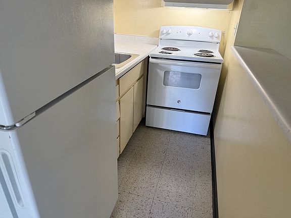 3rd image of 4119 11th Ave NE #2006