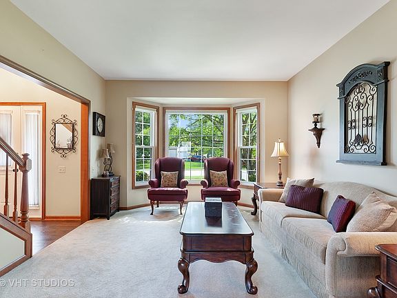 3rd image of 1723 Fairport Dr