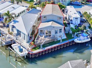 29 Nettles Blvd, Jensen Beach, FL 34957