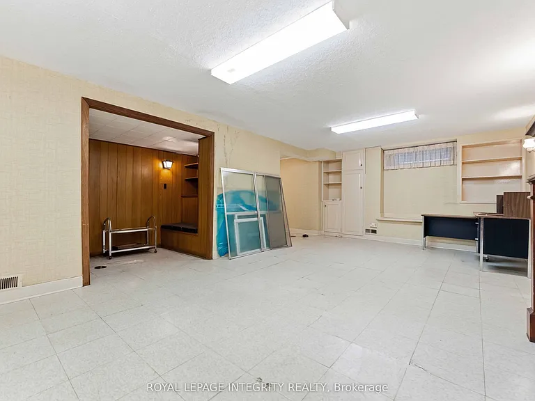 1842 Playfair Dr — Photo 31