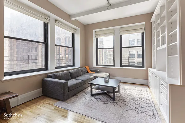 Sold by Sotheby's International Realty | media 4