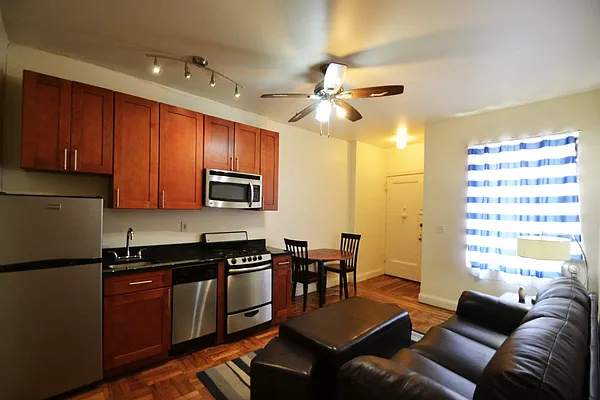 Rented by Bohemia Realty Group | media 28