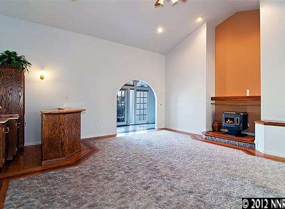 5th image of 824 Cayuse Dr