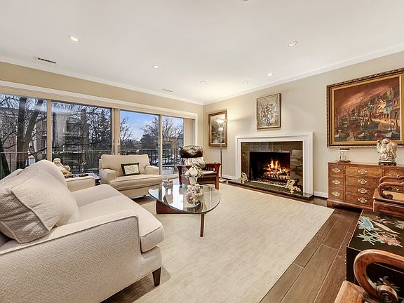 5th image of 3 Oak Brook Club Dr APT E203