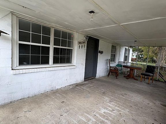 3rd image of 3703 W Theresa St