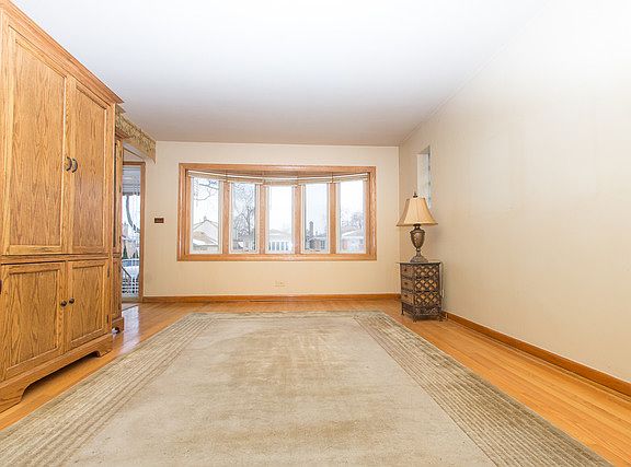 2nd image of 3345 N Oketo Ave