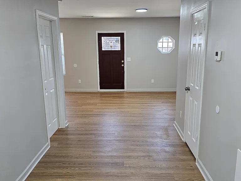 625 Mill Stone Blf #B — Photo 8