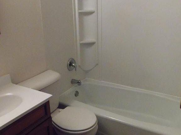 4th image of 1212 D St APT 3