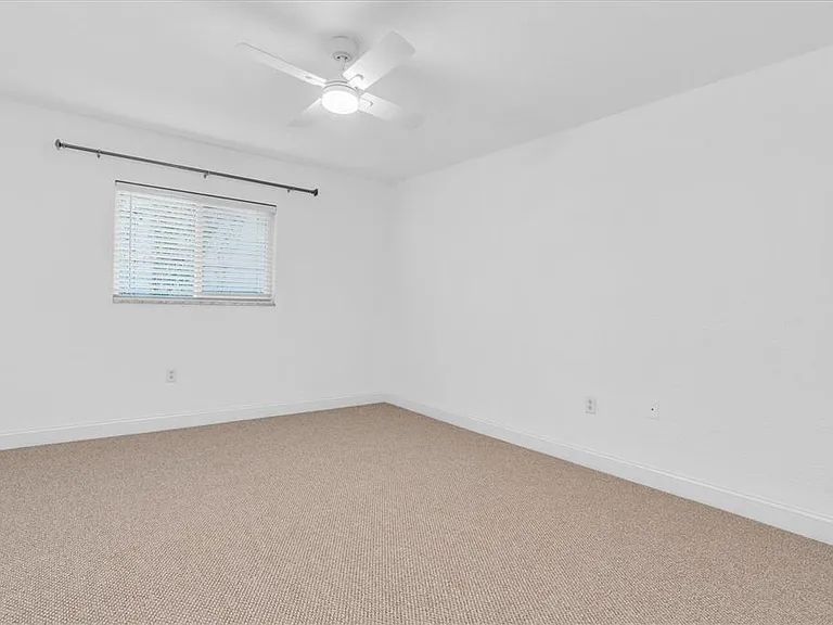210 5th Ave S #403 — Photo 17