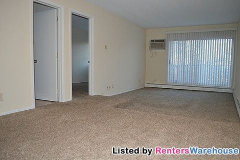 2nd image of 1601 N Innsbruck Dr NE #382