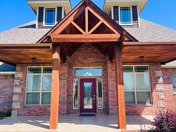4th image of 1001 Baybrook Dr