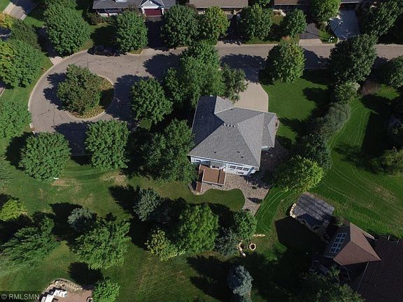 2nd image of 2856 Rosemill Cir