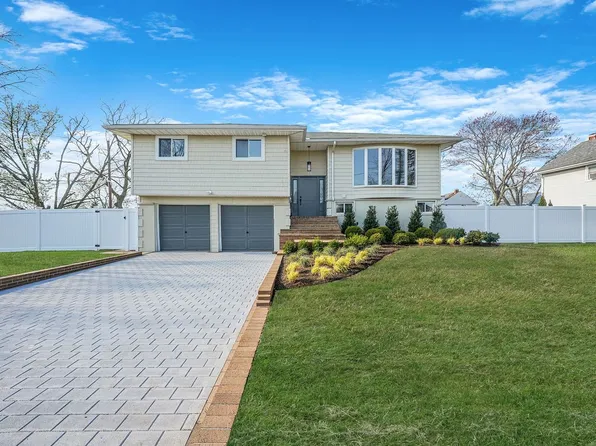 338 Virginia Ave, Oceanside, NY 11572