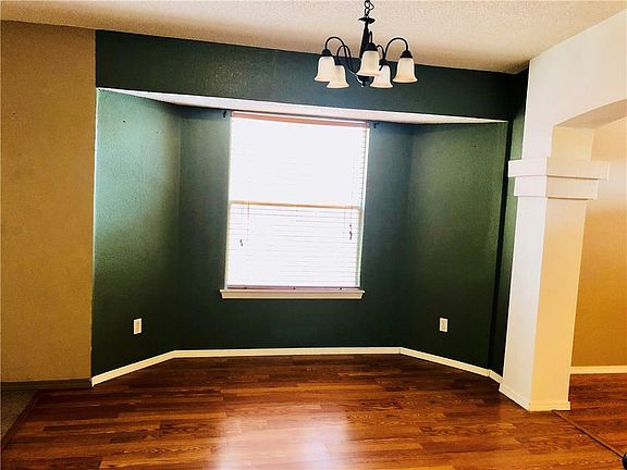 4th image of 10220 Valle Del Mar Dr