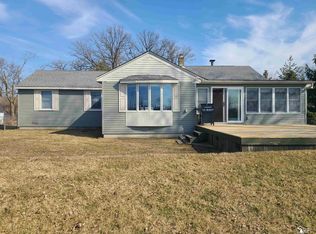 30642 Triangle Dr, Gibraltar, MI 48173