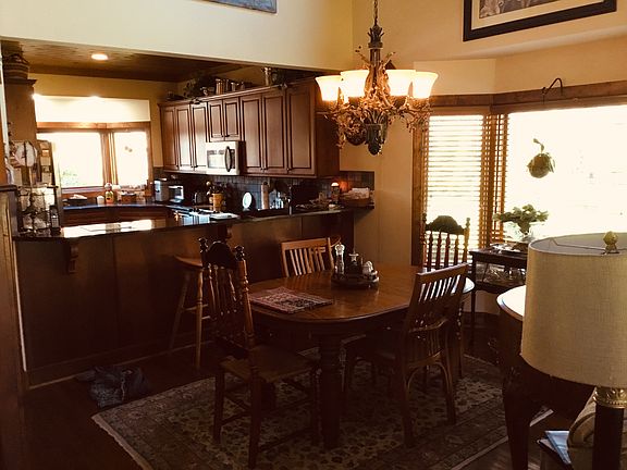 3rd image of 186 Bear Cub Ln