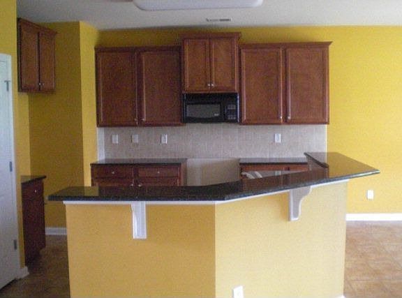 2nd image of 14 Avery Dr