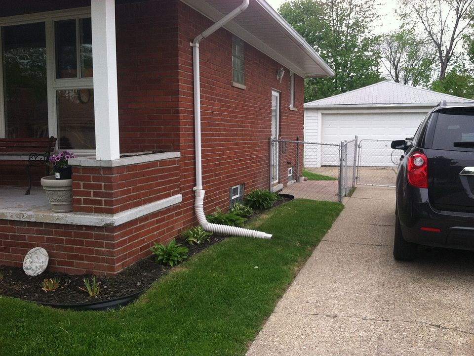 1st image of 22001 Dorion St