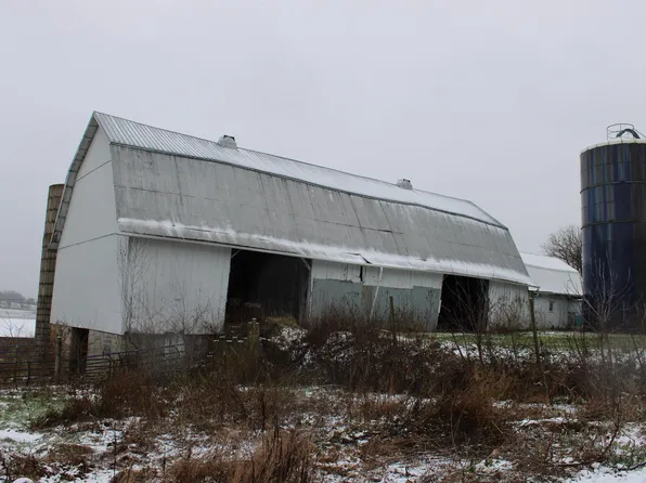 S8790 Swiss Vallley Pr, Prairie Du Sac, WI 53578