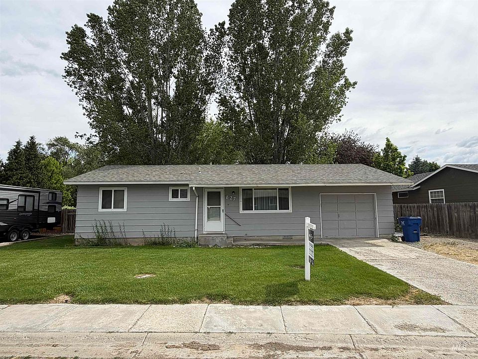 1st image of 827 NW 2nd St