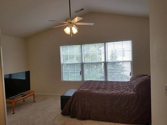 5th image of 2441 Stoughton Cir #2441