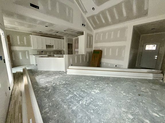 3rd image of 670 N Ballard Rd