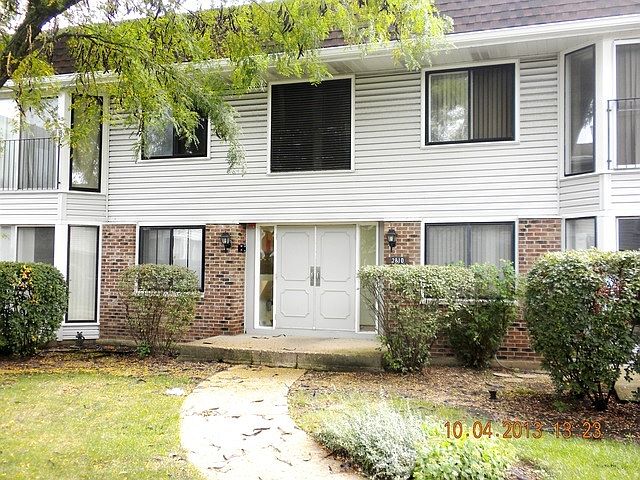 1st image of 2810 Mitchell Dr APT 3