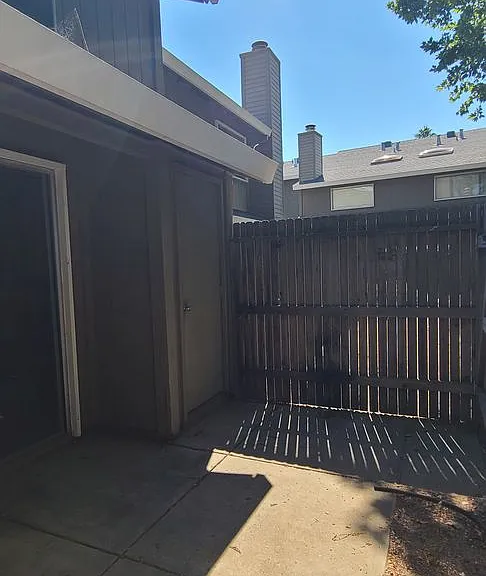 4358 Greenholme Dr #9 — Photo 14