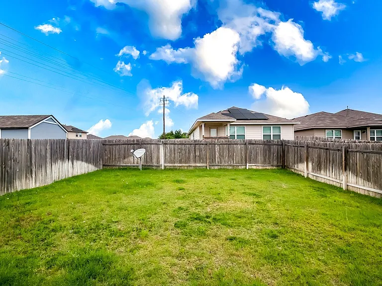 1005 Dawson Dune Cv — Photo 29