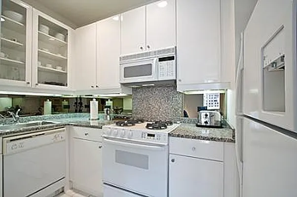 Sold by Corcoran | media 8