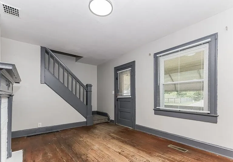 1605 S Yellow Springs St — Photo 6