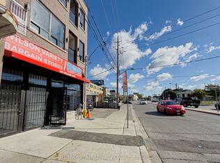 294 Wilson Ave #301, Toronto, ON M3H 1S8