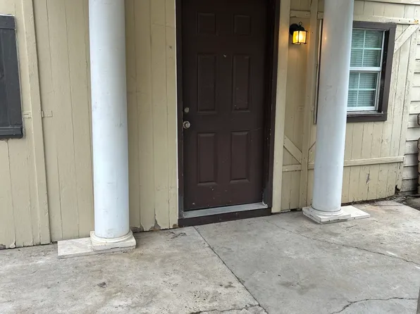 351 Saint George Ave #351.5, New Orleans, LA 70121