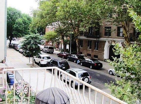 2nd image of 3079 32nd St APT 3R