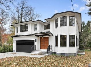 24 Bliss Ave, Tenafly, NJ 07670