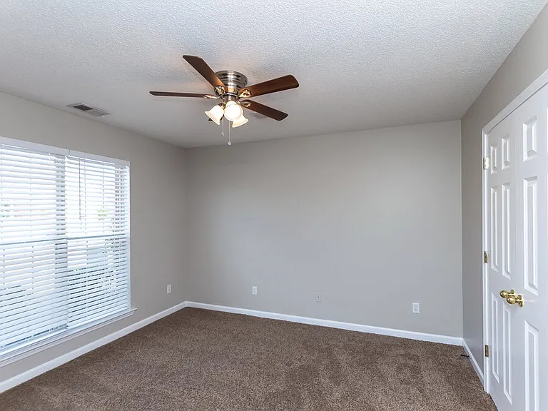10805 Paul Coleman Dr — Photo 8