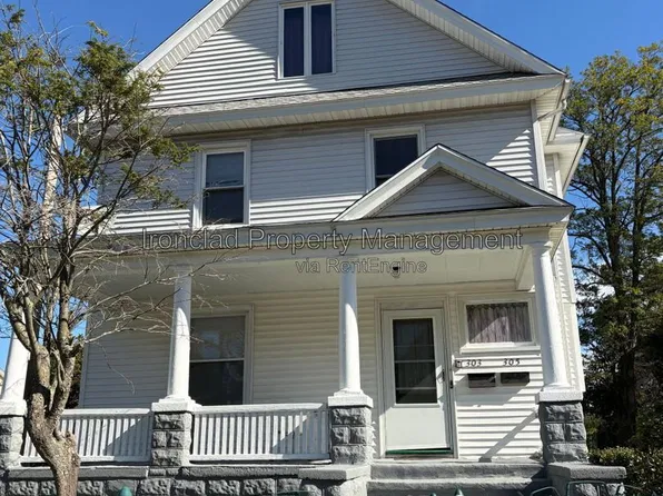 303 2nd Ave #1, West Haven, CT 06516