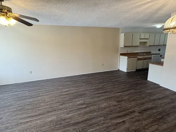 710 W Rosewood Ln, Tavares, FL 32778